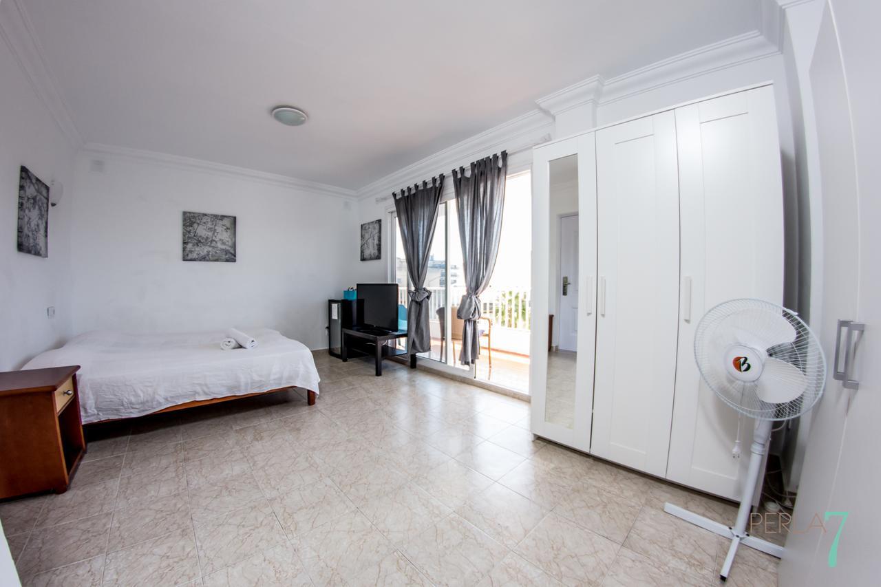 Perla Seven Apartments And Rooms Playa de Palma  Exteriör bild
